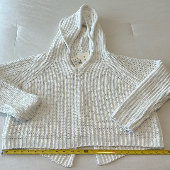 NWT Miracle Knit Hooded Pullover in White Size S/M - Picture 10 of 15